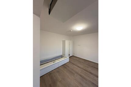 1 Zimmer Wohnung nähe Bethel - 400,00&nbsp;EUR Kaltmiete, ca.&nbsp; 28,00&nbsp;m&sup2; in Bielefeld (PLZ: 33617) Gadderbaum