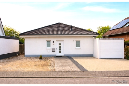 SCHON RESERVIERT! Bungalow in Nideggen. Baujahr 2017, freistehend. Ruhige Lage. Niedrigenergiehaus!