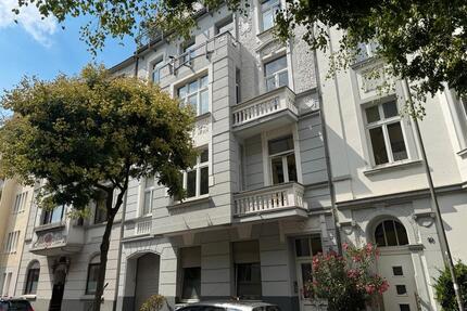 Reserviert -Provisionsfreie Wohnung mit Altbauflair in Pempemfort - Düsseldorf Pempelfort