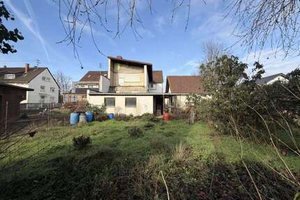 Haus zum Kaufen in Böhl-Iggelheim 239.000,00 € 200 m²