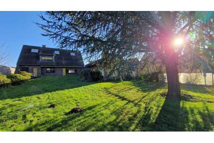 119 m² & 135 m² - Zweifamilienhaus am Wald - ein Zuhause für Familie, Garten & Tiere. - Oberhausen Sterkrade-Nord
