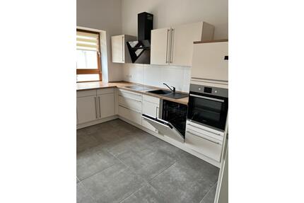 Schöne 3 Zimmer Wohnung mit Einbauküche - Bernburg (Saale)