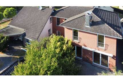 Haus zum Kaufen in Hambühren 349.000,00 € 230 m²