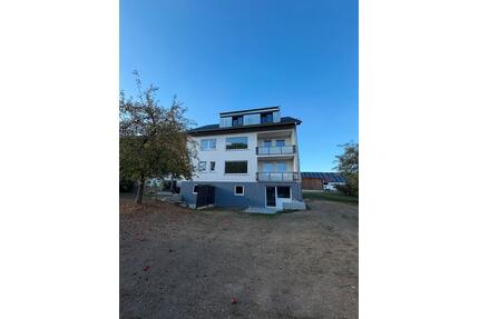 Wohnung 4 5 ZKB, mit Garten - 1.500,00&nbsp;EUR Kaltmiete, ca.&nbsp; 95,00&nbsp;m&sup2; in Biberbach (PLZ: 86485)