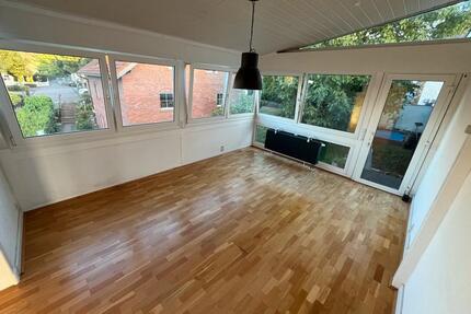 Lichtdurchflutete 4-Zimmer-Wohnung mit zwei Balkonen in Ochtendun - Ochtendung