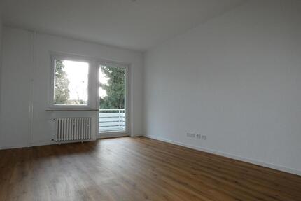 Dichterviertel! Charmante Single-Wohnung mit Balkon - Erstbezug nach Sanierung! - Mülheim an der Ruhr