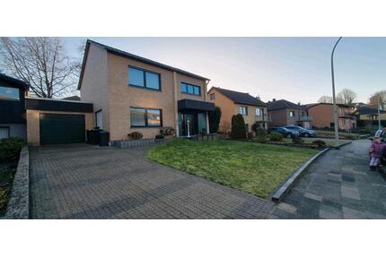 freistehendes Einfamilienhaus in Übach zu verkaufen - Übach-Palenberg