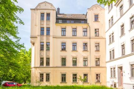 Renovierte 3-Zimmer mit EBK, Balkon, Hobbykeller, Stellpl v. Priv - Chemnitz Ebersdorf