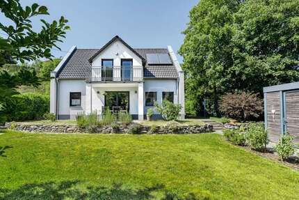 Haus zum Kaufen in Weilrod 630.000,00 € 146.78 m²