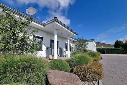 Haus zum Kaufen in Neuruppin 995.000,00 € 258 m²