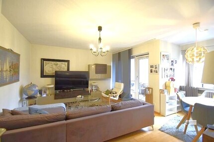 Gemütliche ETW + EBK + Balkon direkt am Sodenmattsee sehr gepflegter Zustand für 1 Pärchen mit 1 Kind - Bremen / Huchting