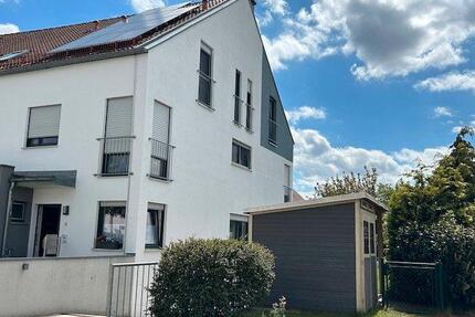 Reiheneckhaus - 590.000,00&nbsp;EUR Kaufpreis, ca.&nbsp; 149,00&nbsp;m&sup2; in Regenstauf (PLZ: 93128)
