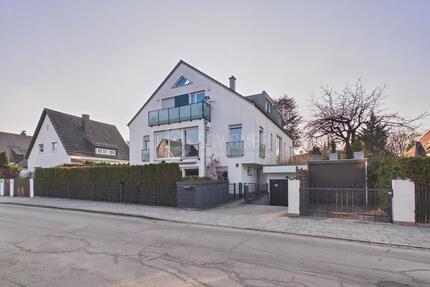 Frisch renovierte 2 Zimmer Wohnung mit 2 Balkonen und Einbauküche in Obermenzing - München Aubing-Lochhausen-Langwied