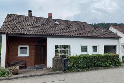 Sonnenverwöhntes Einfamilienhaus (Ausbau ELW möglich) - Nagold