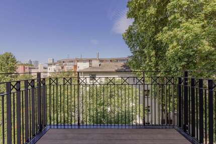 Wohnung zum Mieten in Frankfurt 2.240,00 € 92 m²