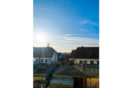 Nachmieter für 2 12 Zimmer WHG. in Dorf Mecklenburg