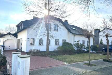 Haus zum Kaufen in Duisburg 1.350.000,00 € 300 m²