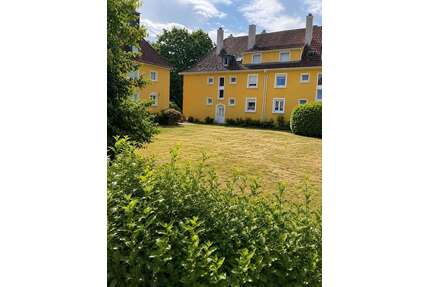 Wohnung zum Kaufen in Müllheim im Markgräflerland 115.000,00 € 49.59 m²