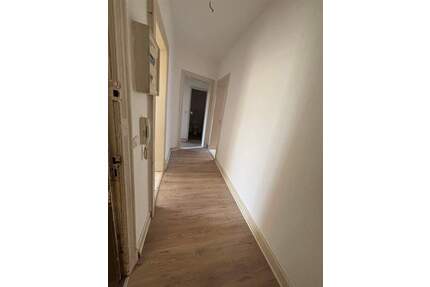 Renovierte 2-Zimmer-Whg. mit Loggia Helgolandstr.31 , Kiel-Hassee