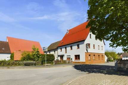 Haus zum Kaufen in Lauf an der Pegnitz 700.000,00 € 110 m²