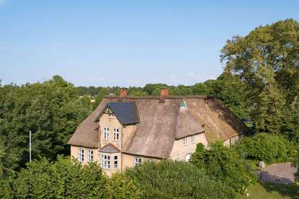 Haus zum Kaufen in Schafstedt 635.000,00 € 340 m²