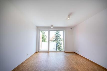 Modernes Apartment mit Balkon für Studenten, Berufspendler und Senioren - Straubing
