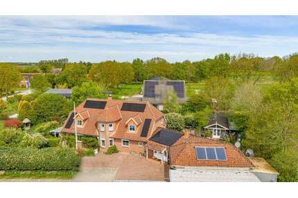 Haus zum Kaufen in Friedrichsholm 495.000,00 € 294 m²