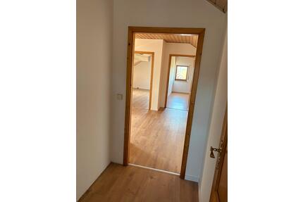 2,5 Zimmer Wohnung im OT stopfenheim - Ellingen