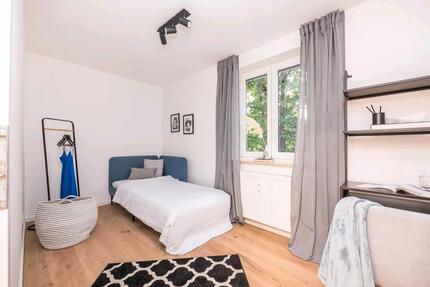 WG-Zimmer in einer 3-Raum-Wohnung - Hohenstein-Ernstthal
