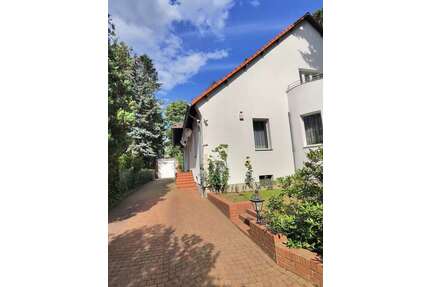 Haus zum Kaufen in Berlin 1.490.000,00 € 296.46 m²