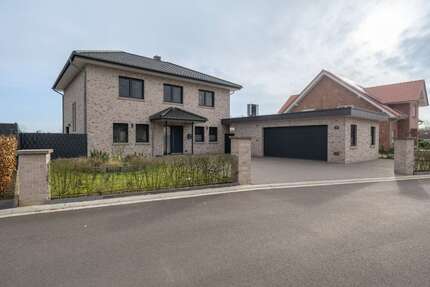 Haus zum Kaufen in Bippen 579.000,00 € 184.62 m²