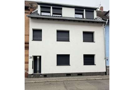 Haus zum Kaufen in Mannheim 920.000,00 € 230 m²