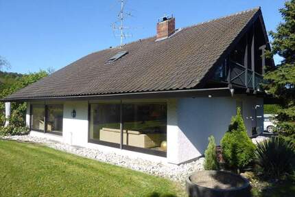 Herrliches Anwesen in Ortsrandlage - Einfamilienwohnhaus mit Einliegerwohnung! - Münchsteinach OT Neuebersbach