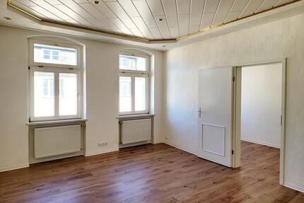 3-Raum-Wohnung mit großer Dachterrasse im Herzen von Schleiz!