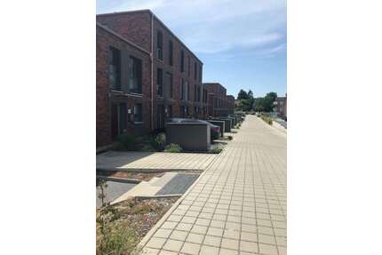 Haus zum Mieten in Neustadt in Holstein 1.700,00 € 157 m²