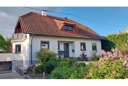 Komfortabeles Einfamilienhaus mit ELW, top Lage und Außenanlage - Perl