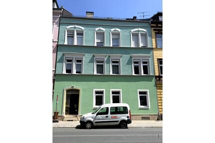 Zentral gelegene Altbauwohnung mit Charme – 110 m², 4 Zimmer - Hof Altstadt