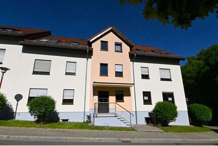 Wohnung zum Kaufen in Glauchau 73.000,00 € 68 m²