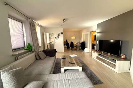 Wohnung zum Kaufen in Augsburg 210.000,00 € 53.95 m²