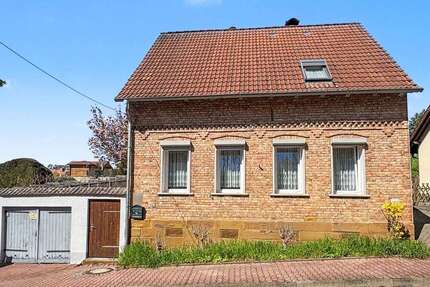Haus zum Kaufen in Ahlsdorf 58.500,00 € 129.94 m²