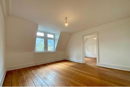 Exklusive 2-Zimmer-Altbauwohnung im Stuttgarter Süden