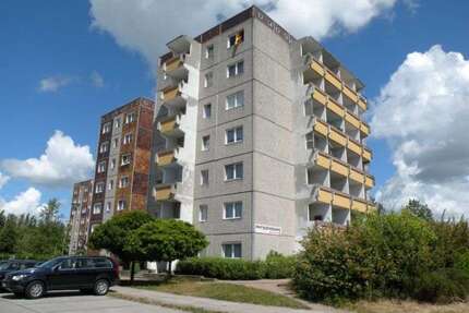 Wohnung zum Mieten in Stralsund 300,38 € 40.05 m²