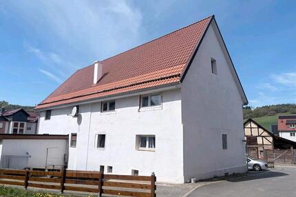 Zweifamilienhaus mit neuem Dach & Heizung mit viel Potenzial! - Spangenberg