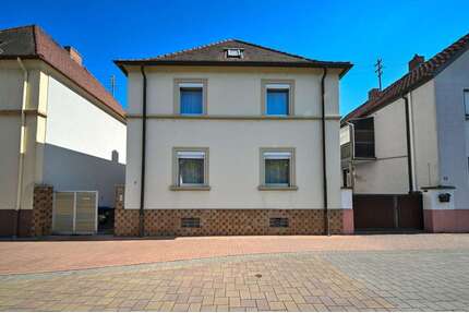 Haus zum Kaufen in Böhl-Iggelheim 349.000,00 € 128 m²