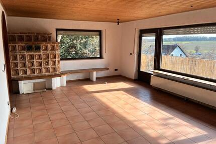 Haus im Grünen mit Weitblick und Ausbaupotenzial - Aurachtal