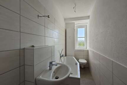 Wohnung zum Mieten in Weißenfels 365,00 € 56.04 m²