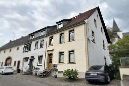 Haus zum Kaufen in Baumholder 249.000,00 € 295 m²