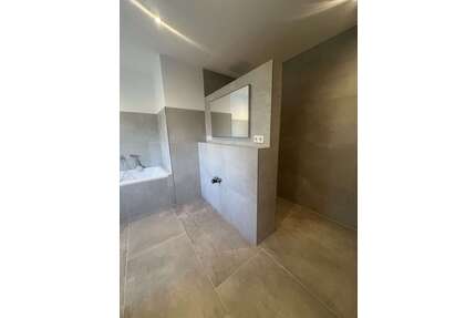 Haus zum Kaufen in Dormagen 749.000,00 € 217.98 m²