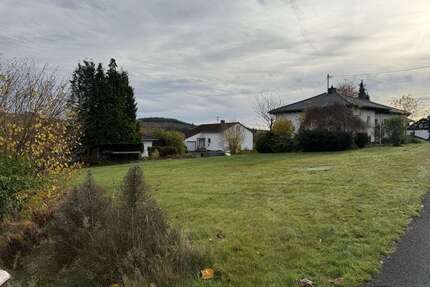 Grundstück zu verkaufen in Hilchenbach 62.000,00 € 548 m²