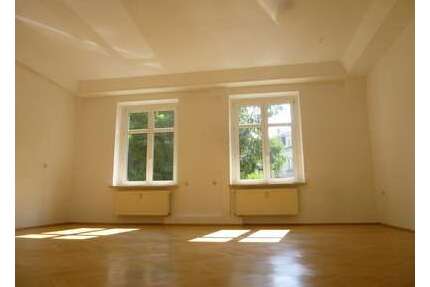 Wohnung zum Mieten in Zwickau 458,00 € 83 m²